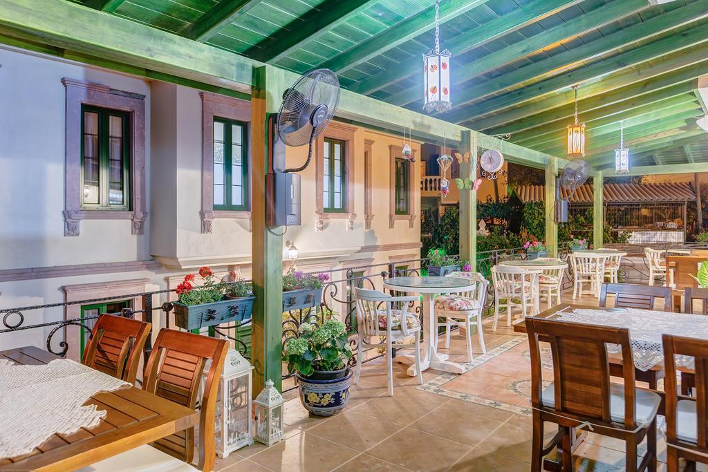 Cunda Esen Hotel Айвалык Экстерьер фото