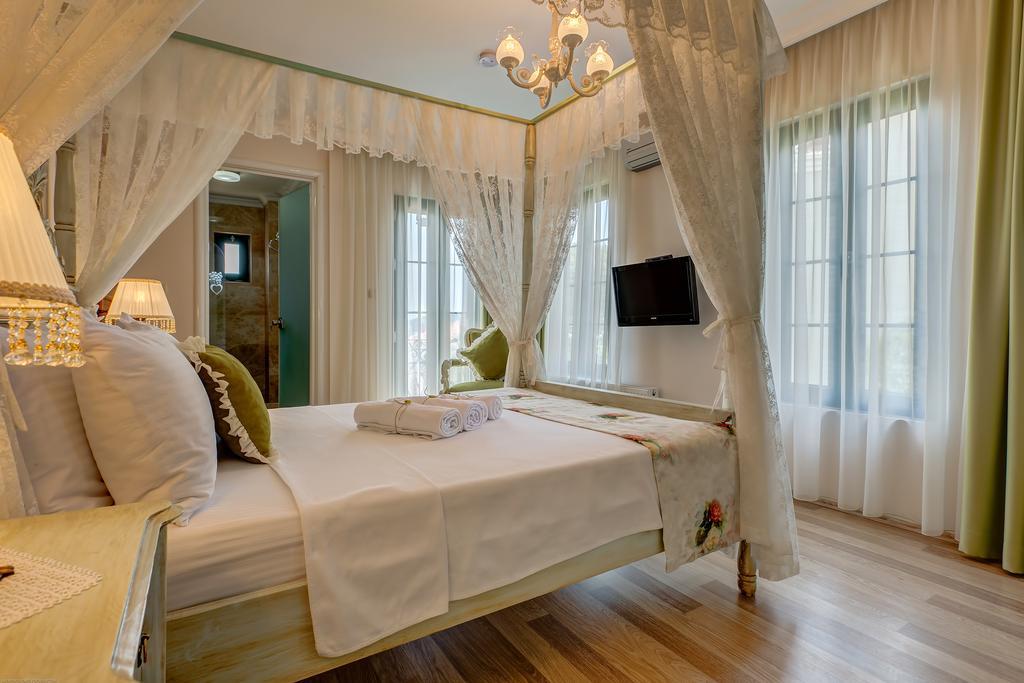 Cunda Esen Hotel Айвалык Экстерьер фото