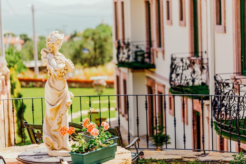 Cunda Esen Hotel Айвалык Экстерьер фото
