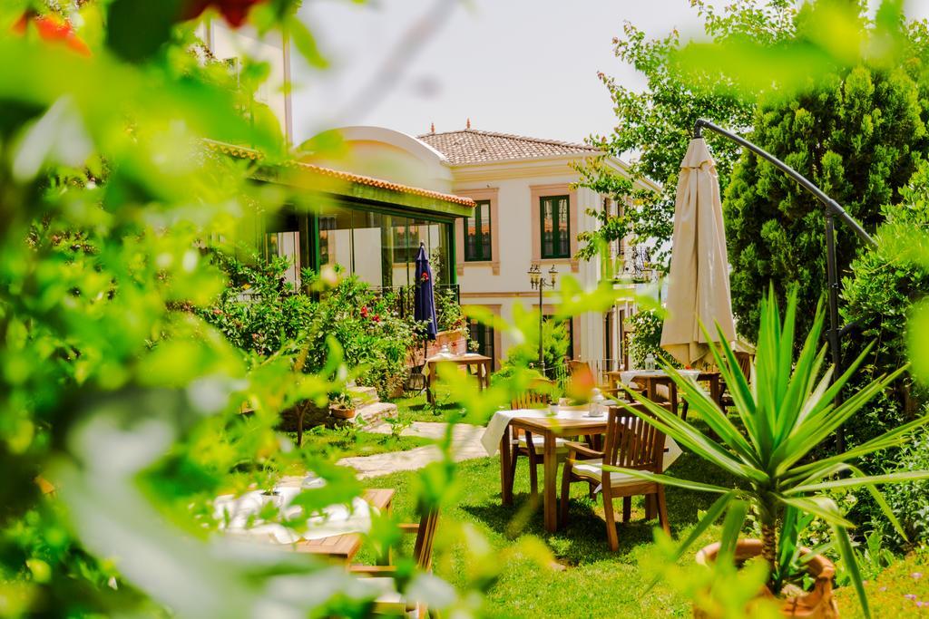 Cunda Esen Hotel Айвалык Экстерьер фото