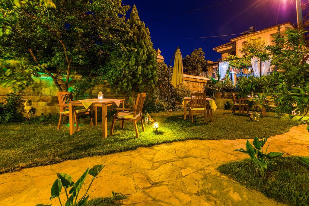 Cunda Esen Hotel Айвалык Экстерьер фото