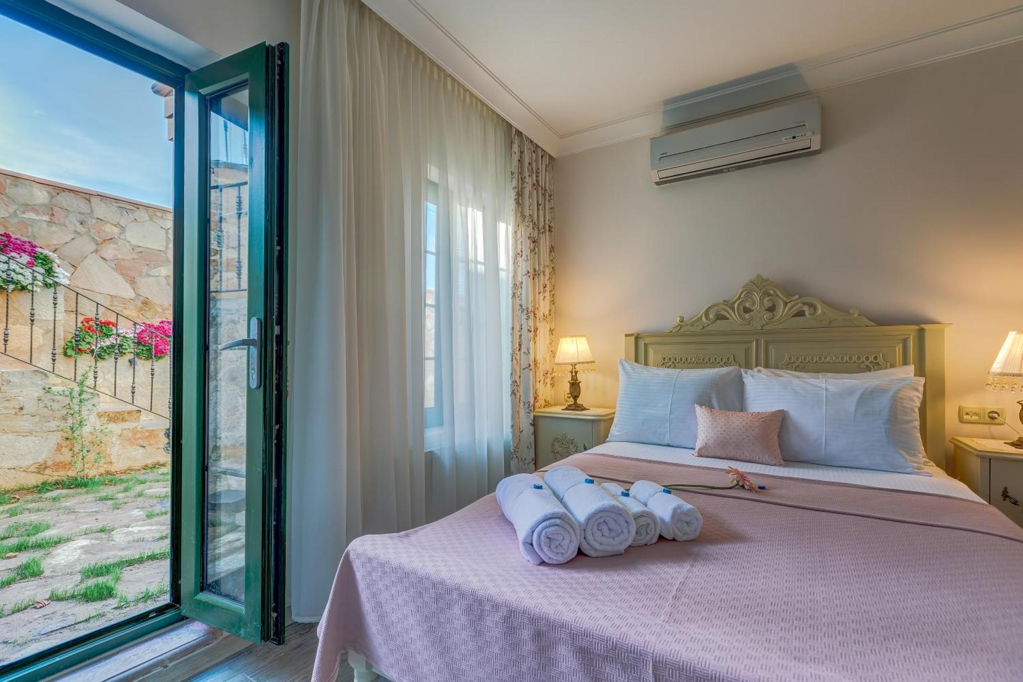 Cunda Esen Hotel Айвалык Экстерьер фото
