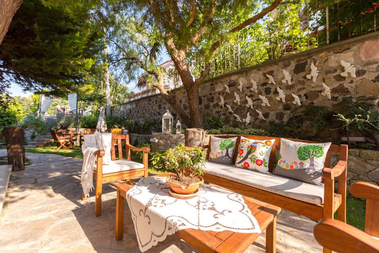 Cunda Esen Hotel Айвалык Экстерьер фото