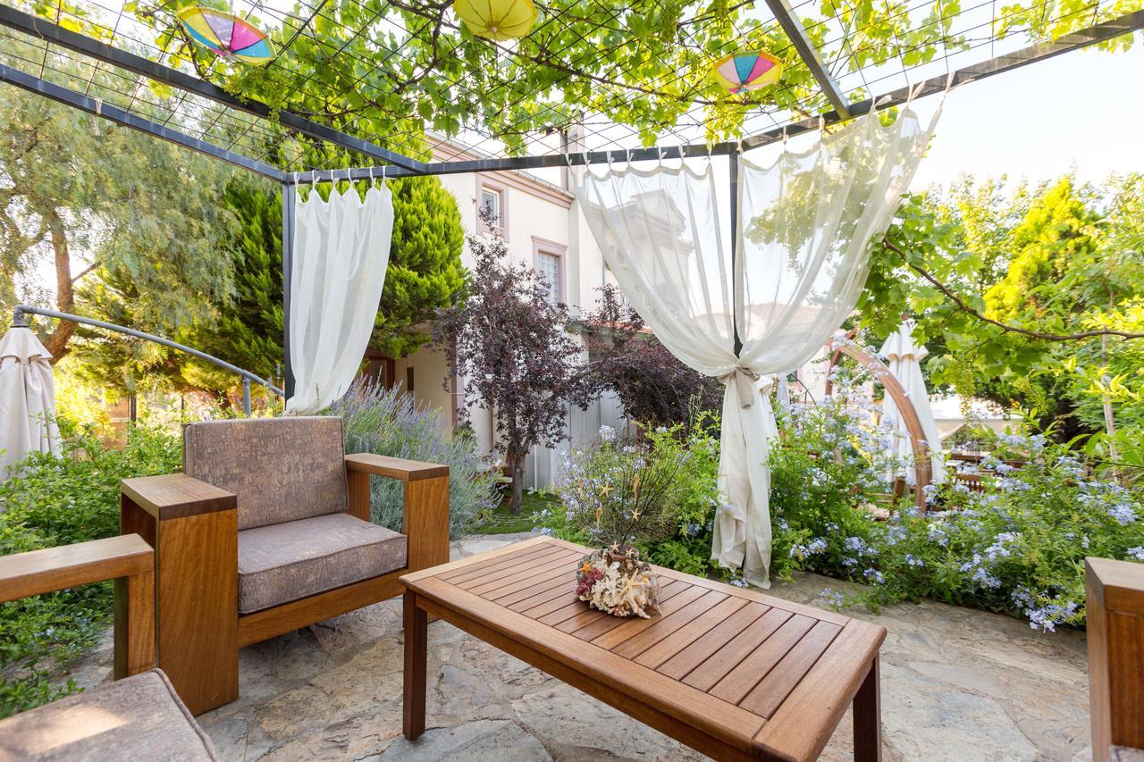 Cunda Esen Hotel Айвалык Экстерьер фото